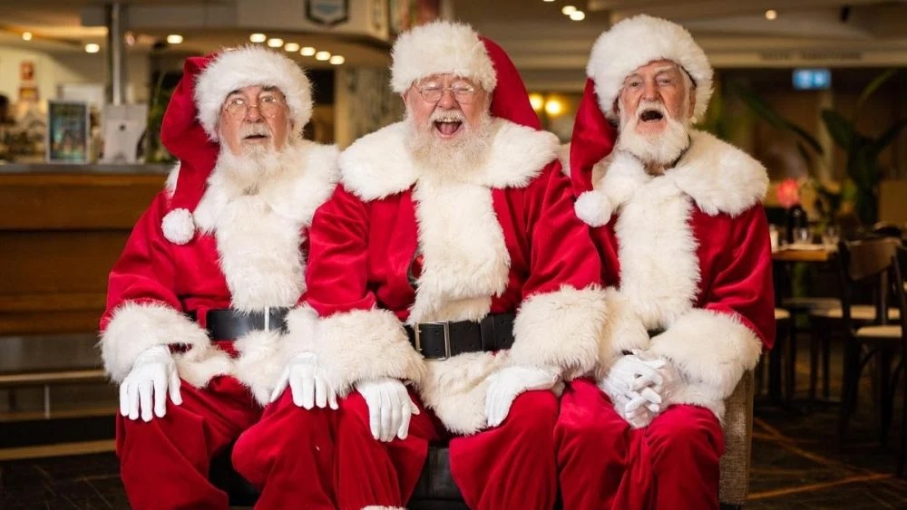 Bringing the North Pole to Miami: Real Holiday Magic for Homes, Parties & Community Events 2